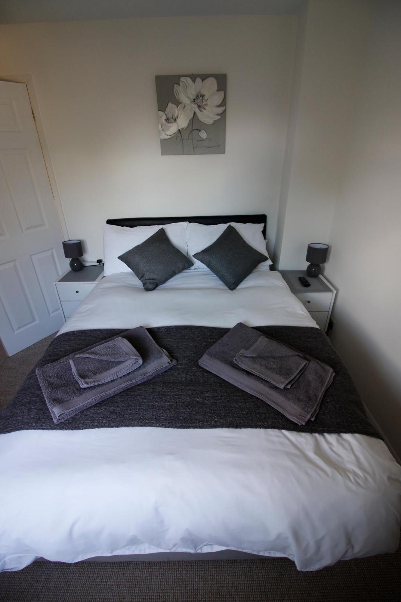 Hinckley Home Sleeps 5 Complete House เลสเตอร์ ภายนอก รูปภาพ