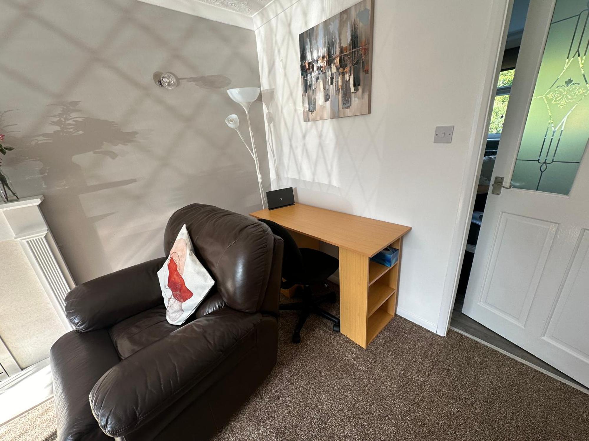 Hinckley Home Sleeps 5 Complete House เลสเตอร์ ภายนอก รูปภาพ